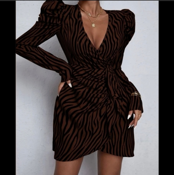 Sexy Zebra Striped Gigot Sleeve RuffleTrim Wrap Dress - Picture 3 of 7